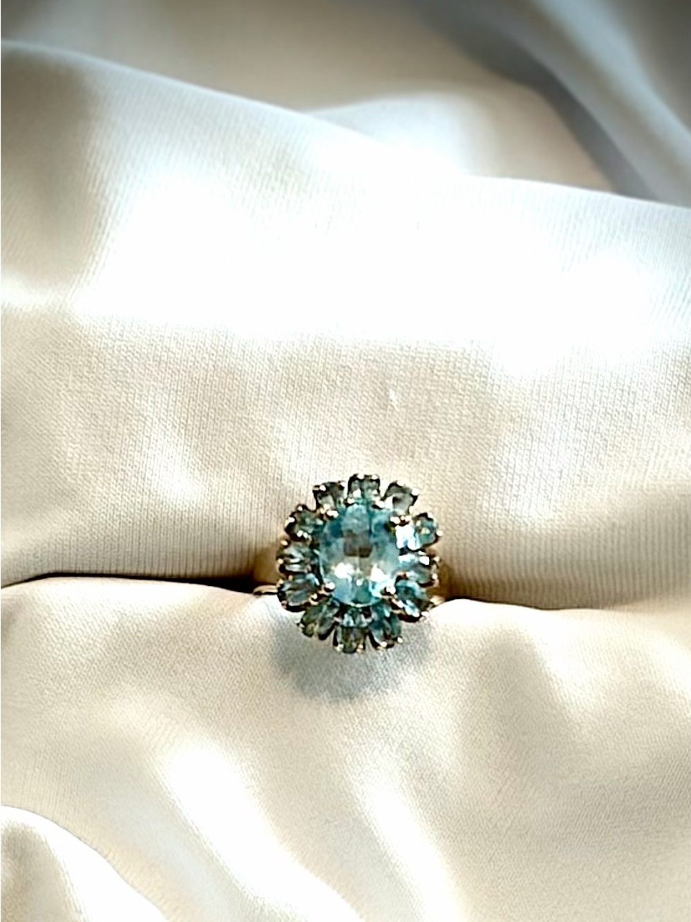 Vintage cocktail ring gold/sterling blue gemstones